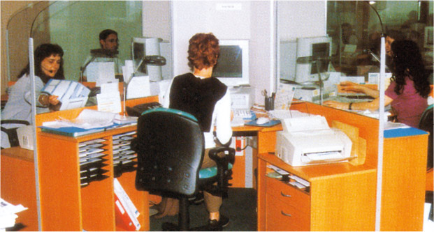 plateformes téléphoniques centre Atlas MAAF satisfaction client 1999